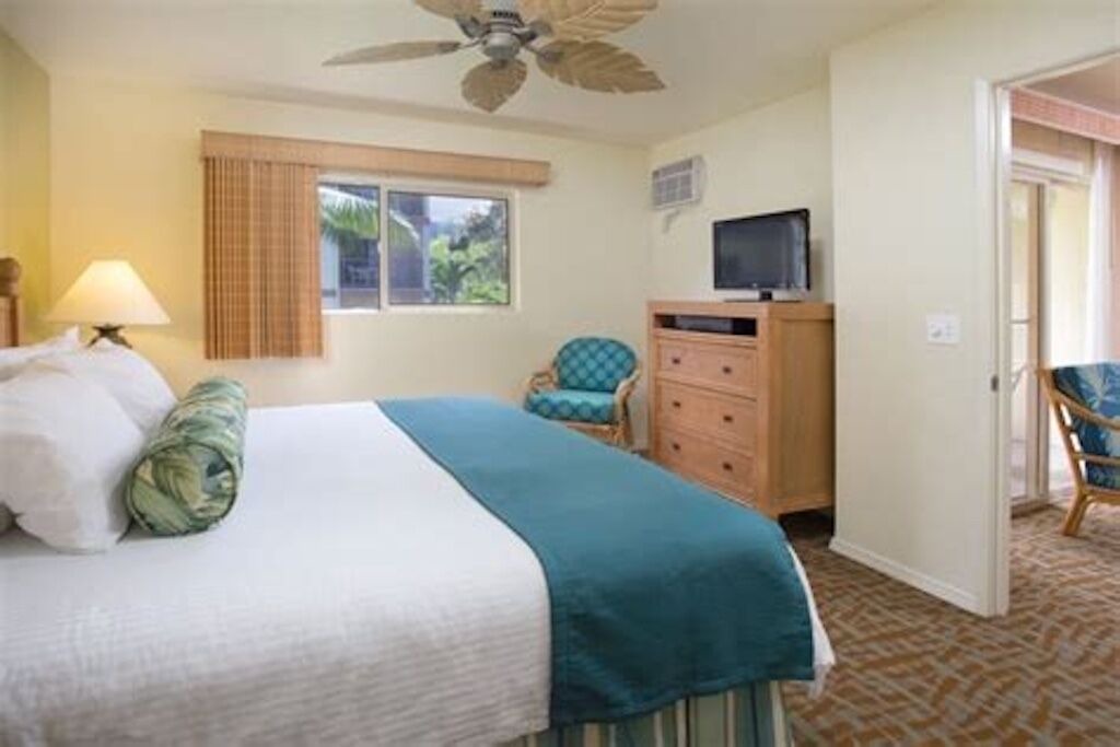 Photo of Bedroom in Round Hill Village