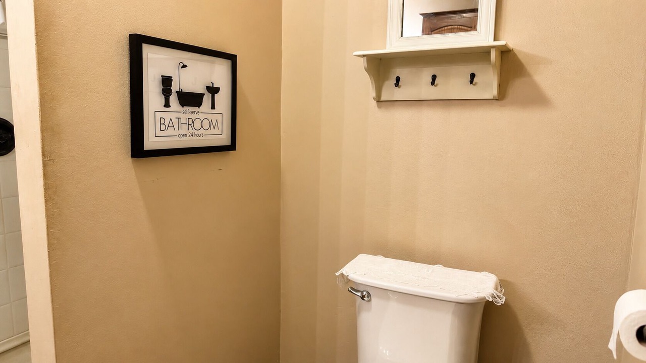 Photo of Bathroom in Coalinga