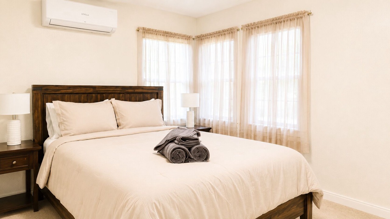 Photo of Bedroom in Coalinga