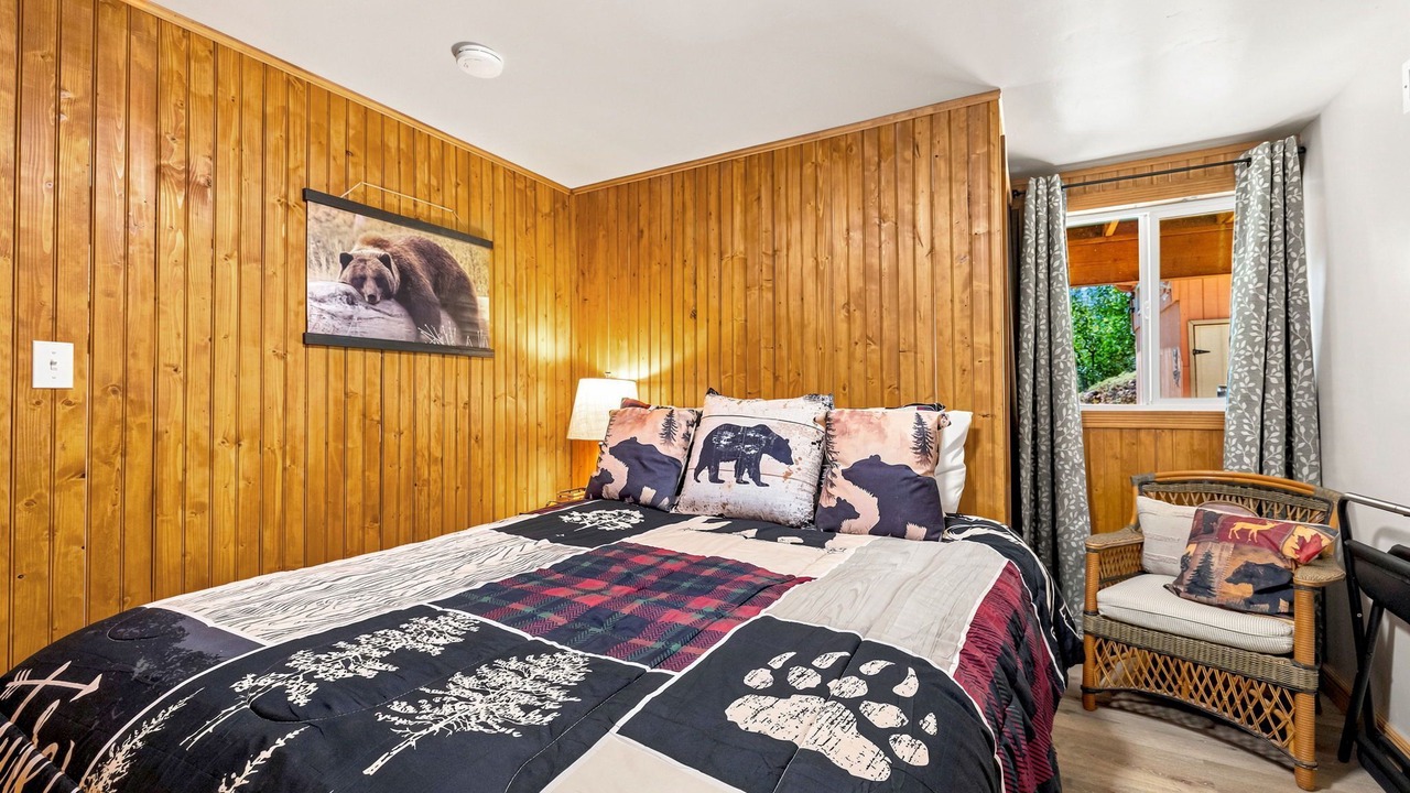Photo of Bedroom in Phoenix Lake-Cedar Ridge