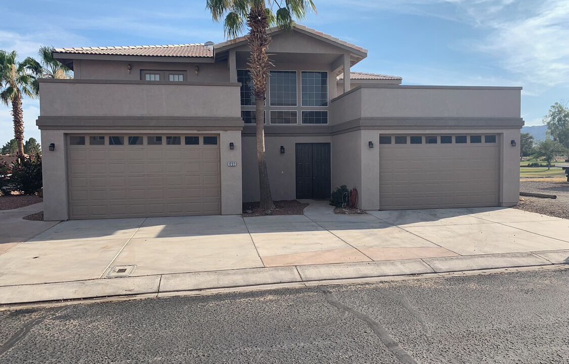 Photo of Outdoor in Needles