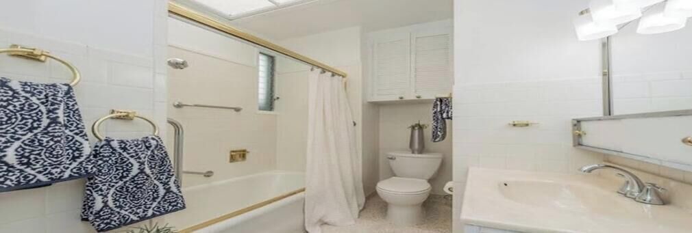 Photo of Bathroom in Sea Cliff