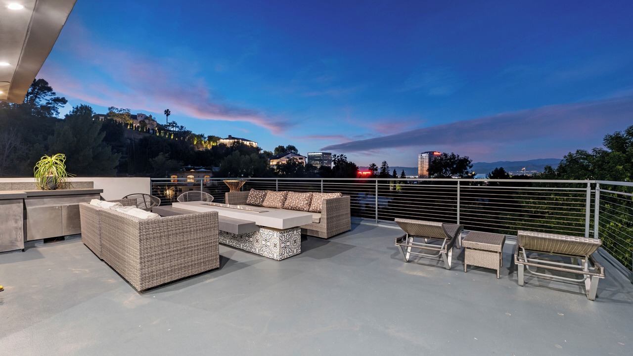 Photo of Patio Balcony in Los Angeles