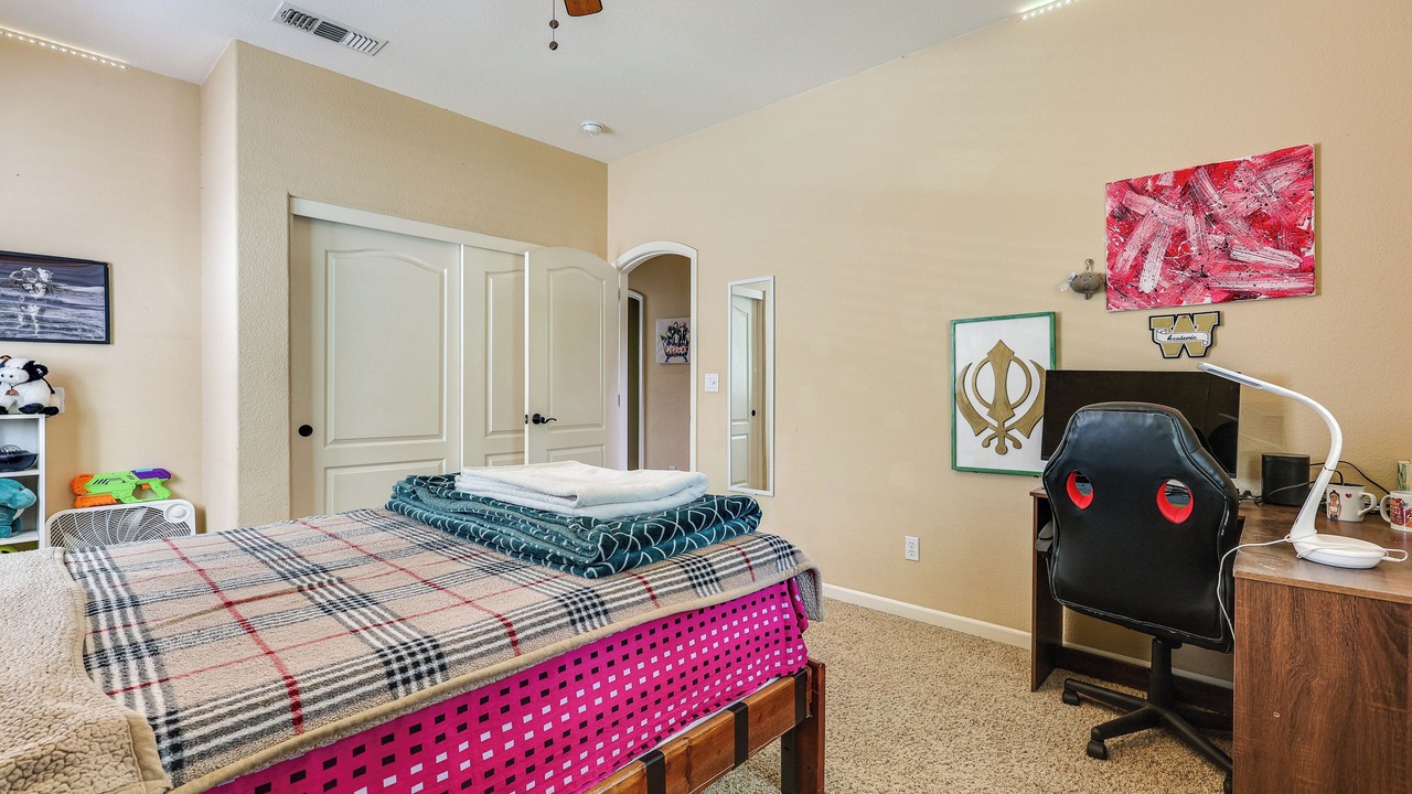 Photo of Bedroom in Tracy