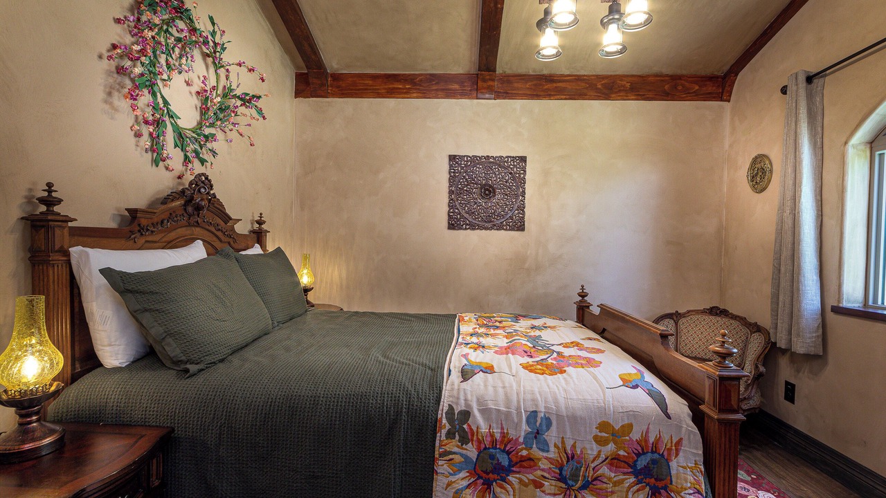 Photo of Bedroom in Three Rivers