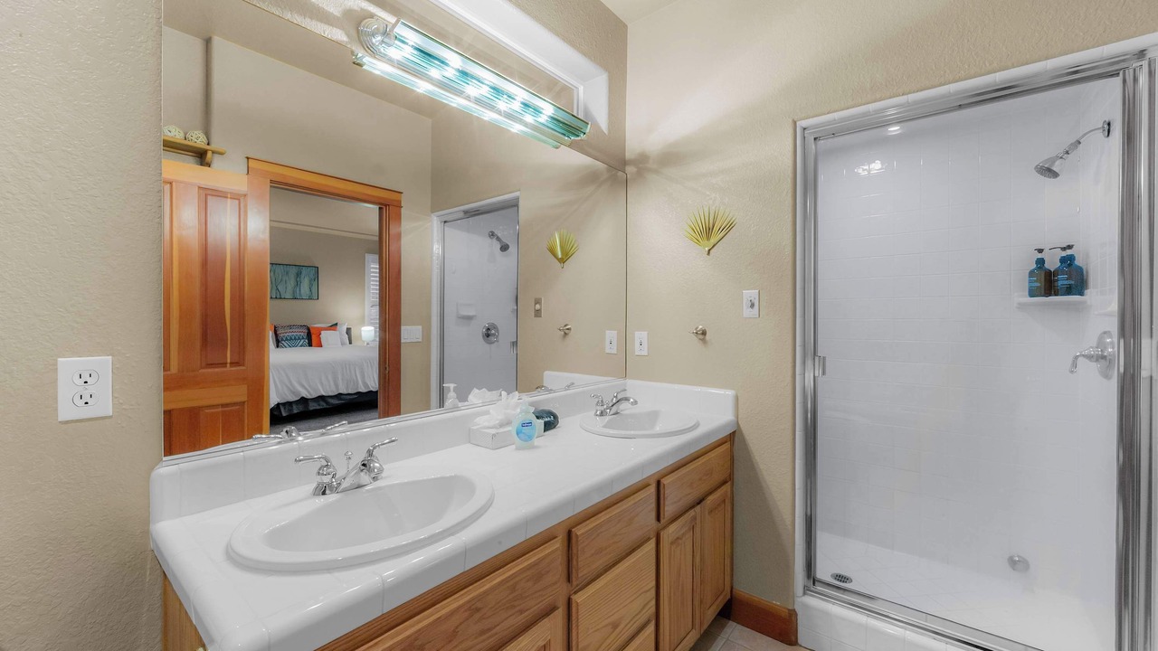 Photo of Bathroom in Country Club Estates