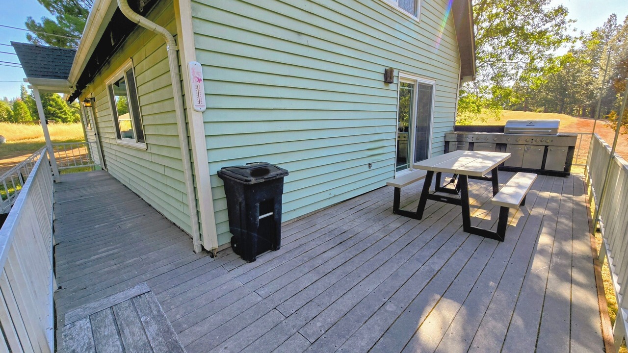 Photo of Outdoor in Groveland