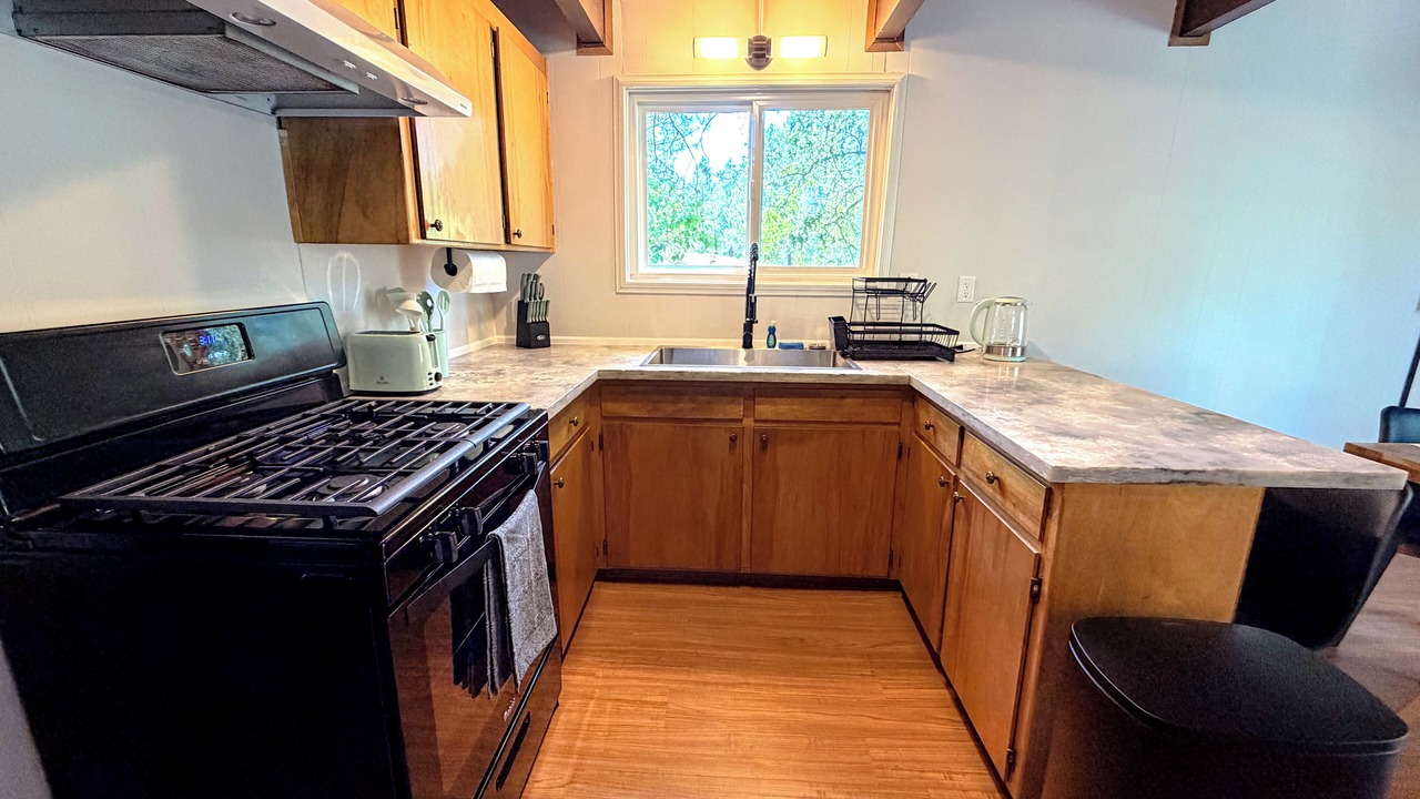Photo of Kitchen in Groveland