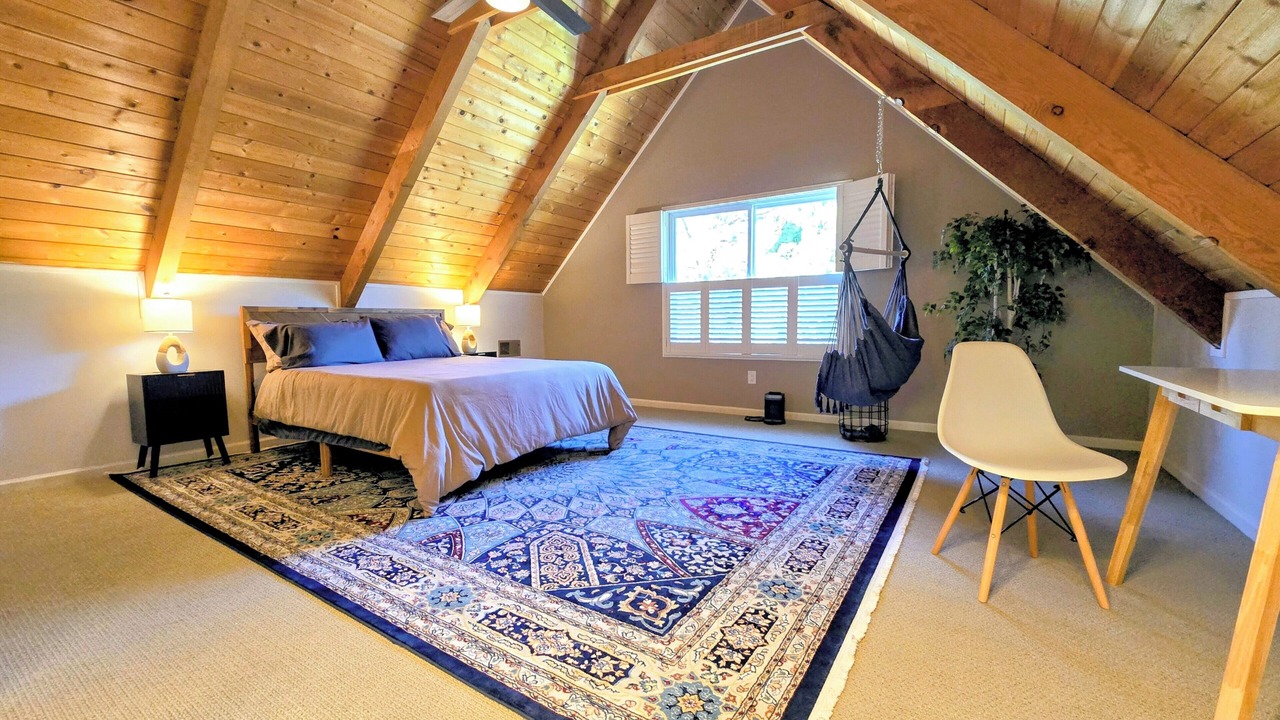 Photo of Bedroom in Groveland