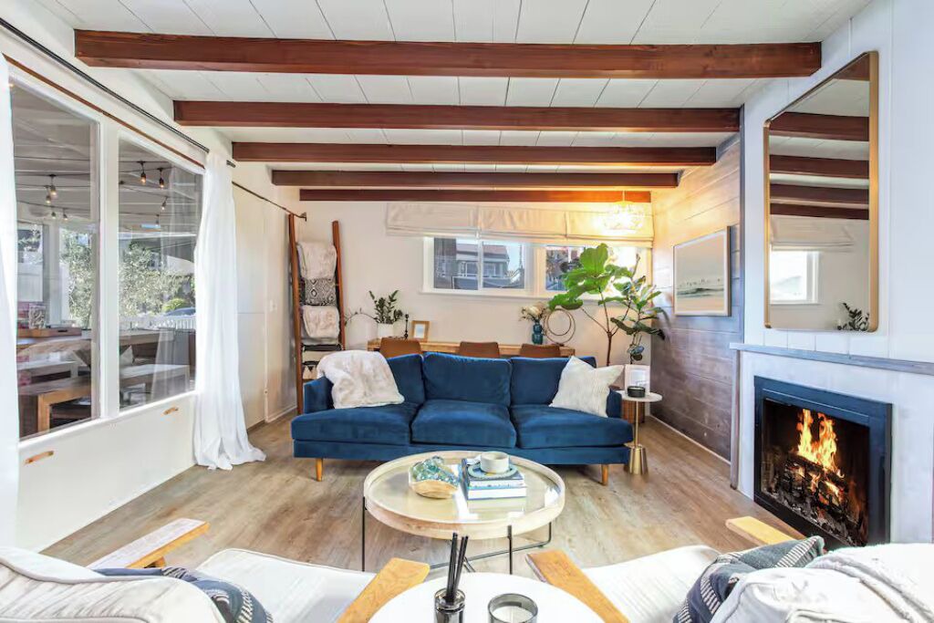 Photo of Livingroom in Corona del Mar