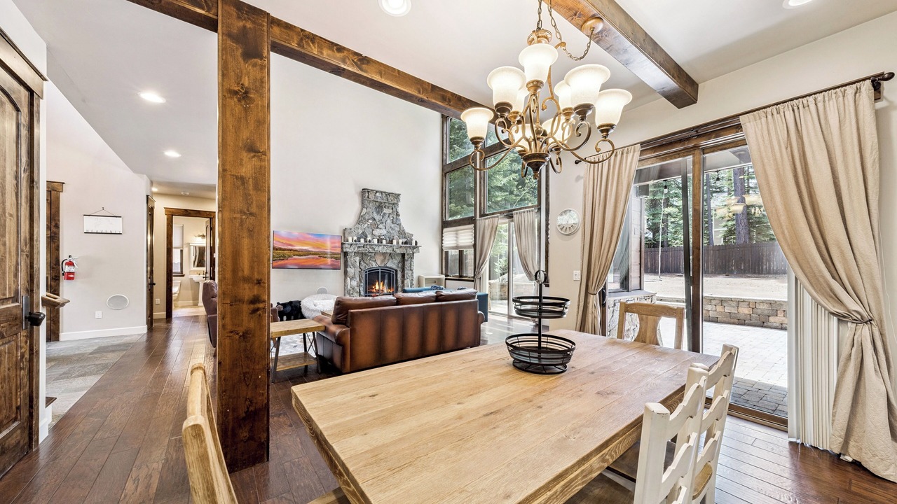 Photo of Livingroom in South Lake Tahoe