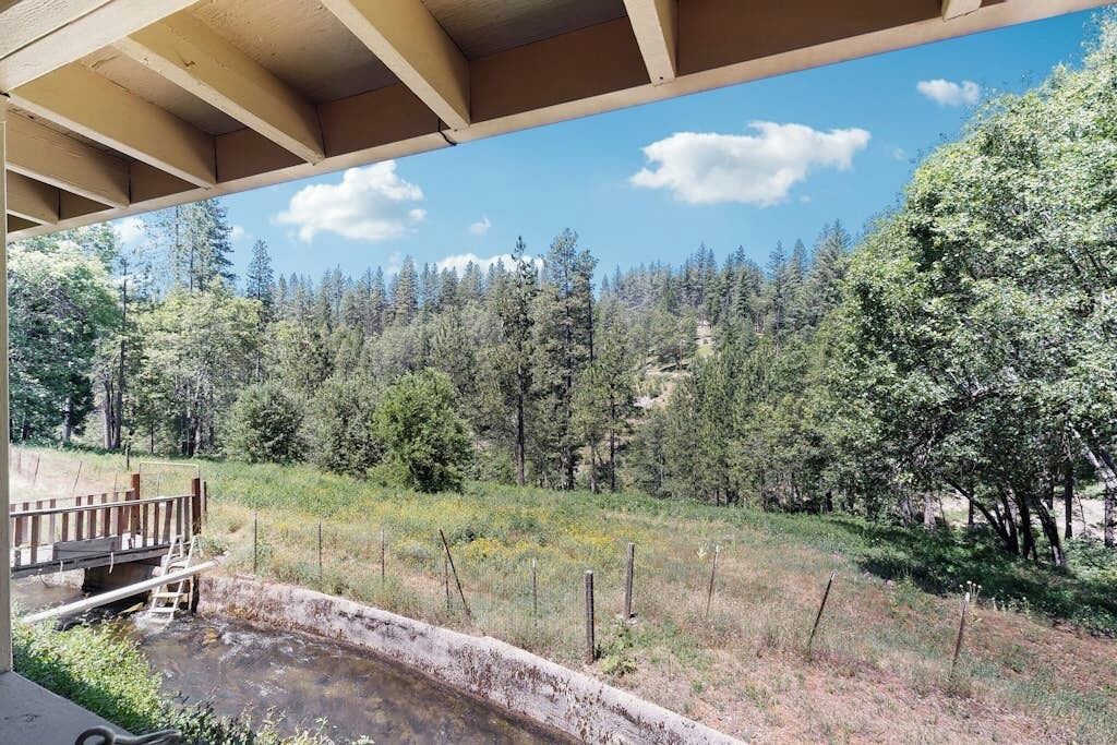 Photo of Outdoor in Hathaway Pines