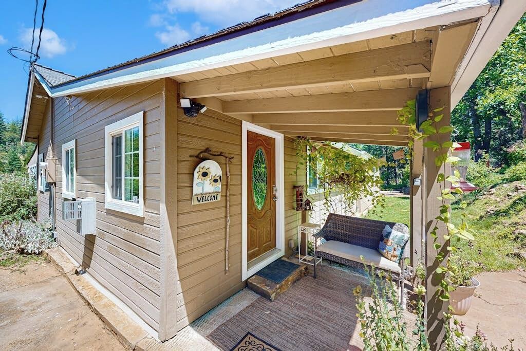 Photo of Outdoor in Hathaway Pines