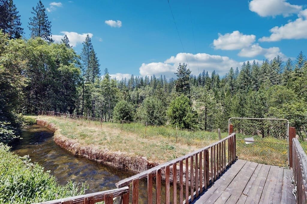 Photo of Outdoor in Hathaway Pines