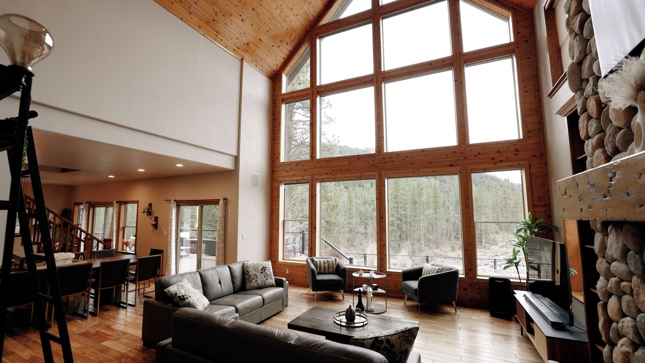 Photo of Livingroom in Frazier Park