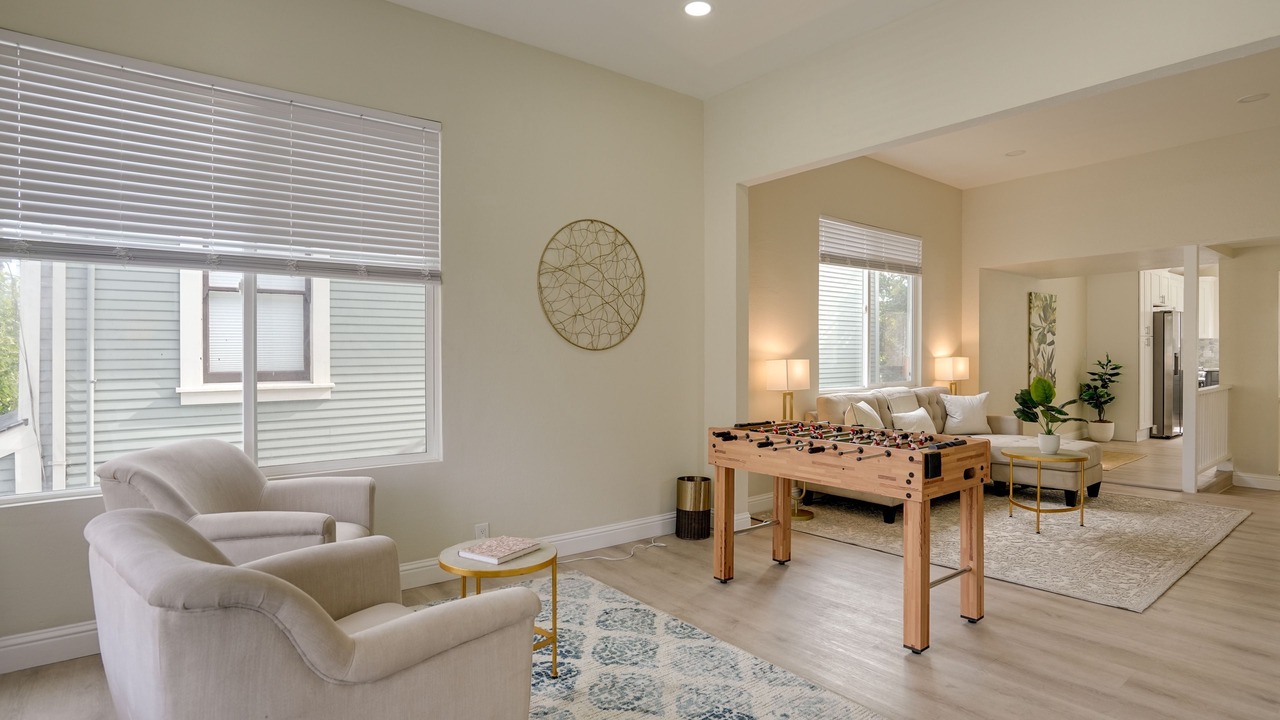 Photo of Bedroom in Longfellow