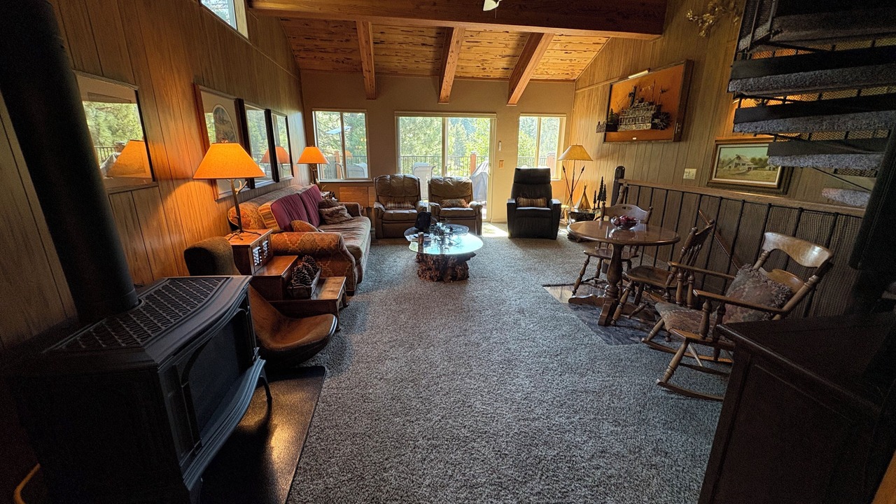 Photo of Livingroom in Pinecrest