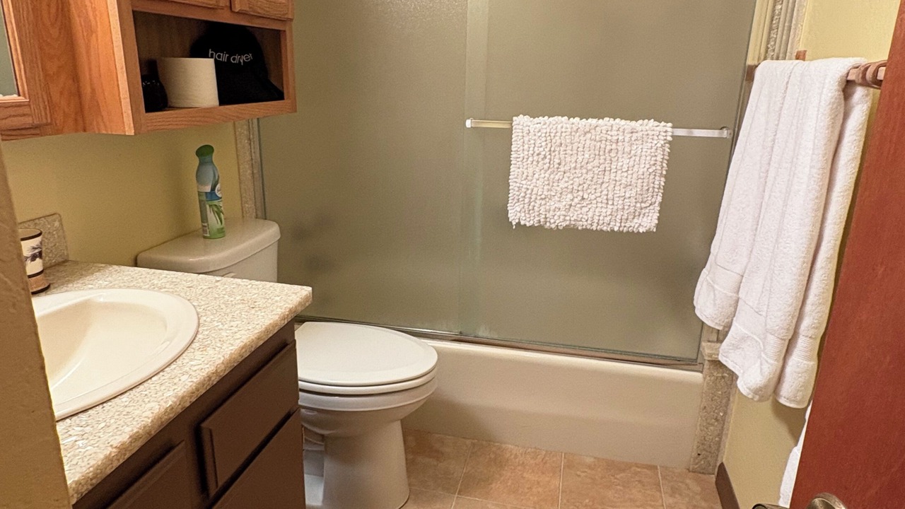 Photo of Bathroom in Pinecrest