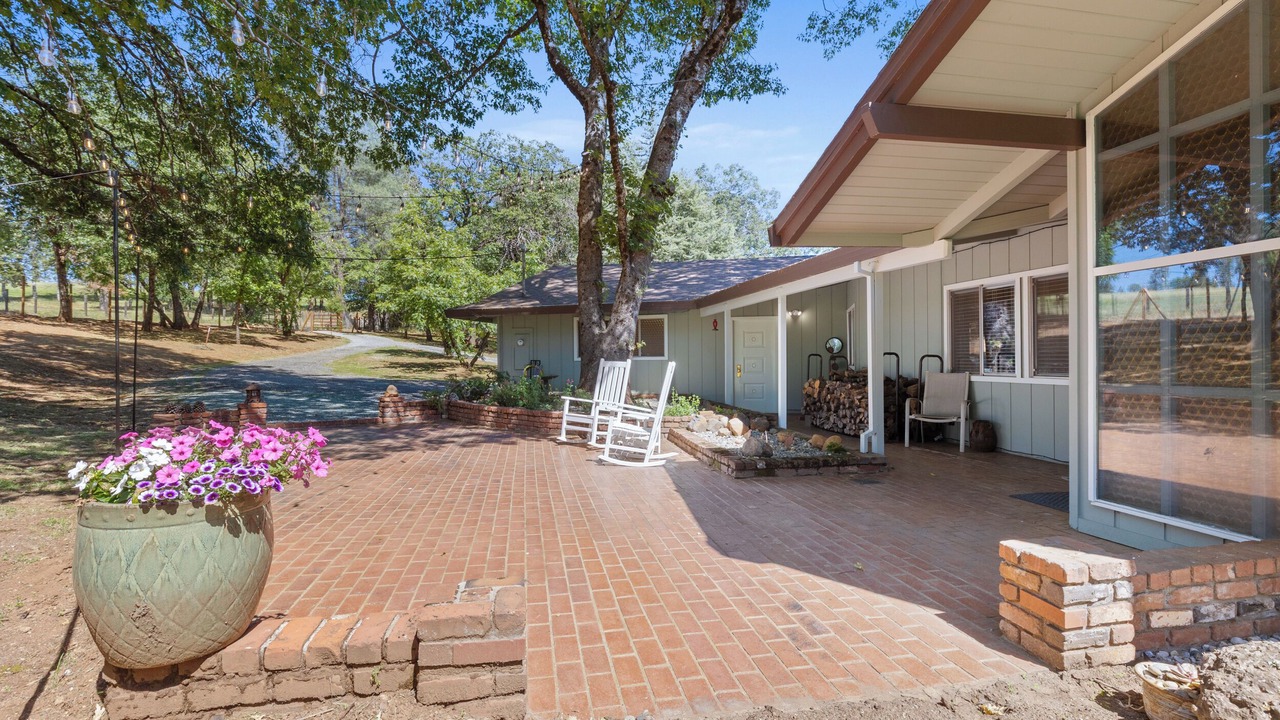 Photo of Patio Balcony in Apple Hill