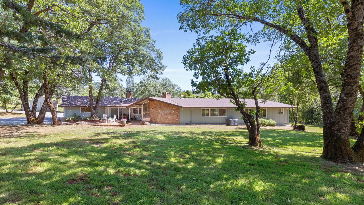 Photo of Outdoor in Apple Hill