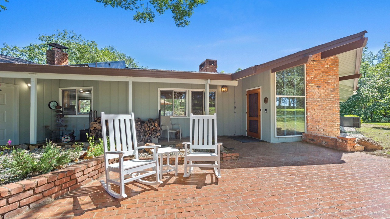 Photo of Patio Balcony in Apple Hill