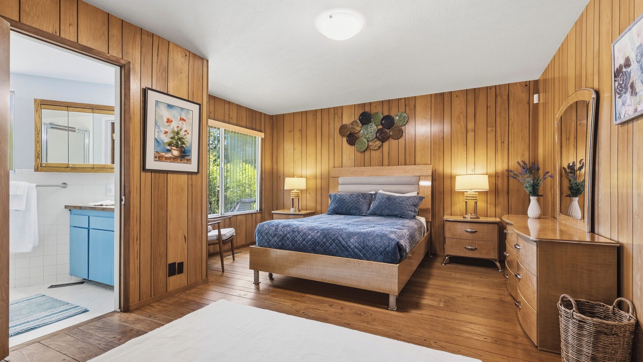 Photo of Bedroom in Apple Hill