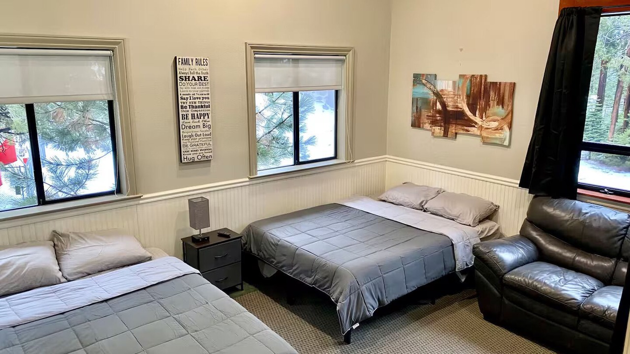 Photo of Bedroom in Shaver Lake