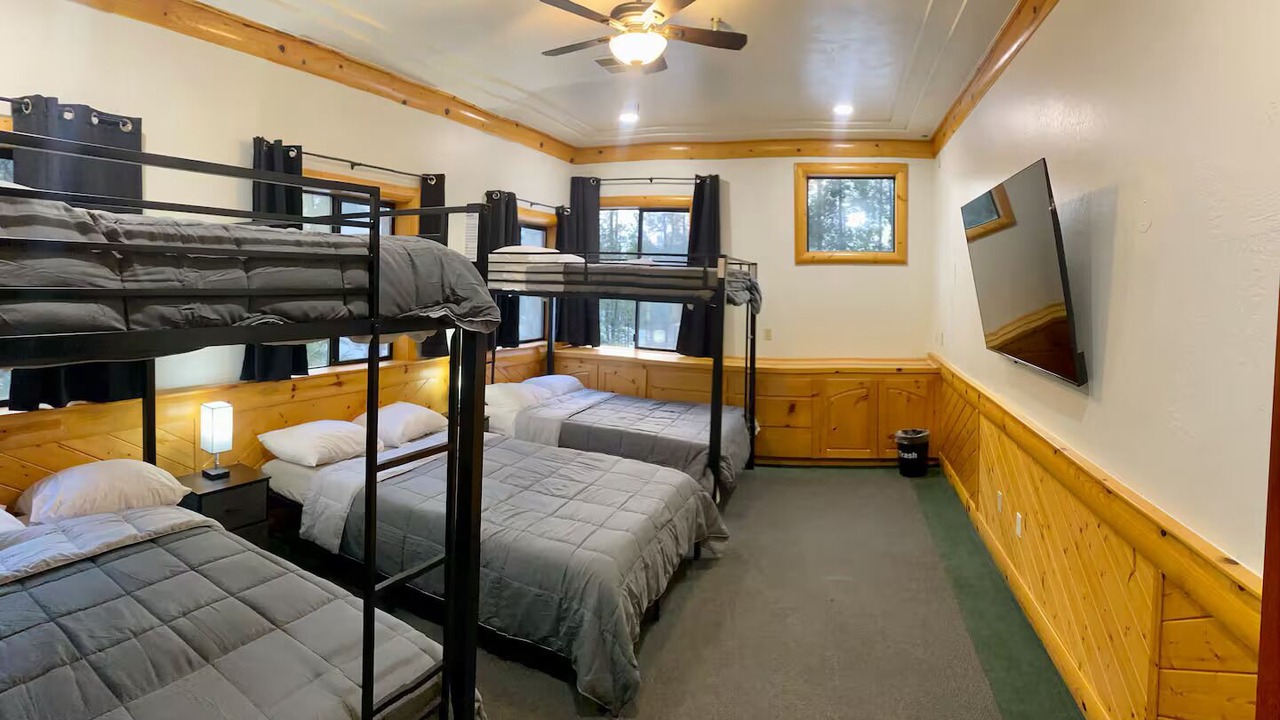Photo of Bedroom in Shaver Lake