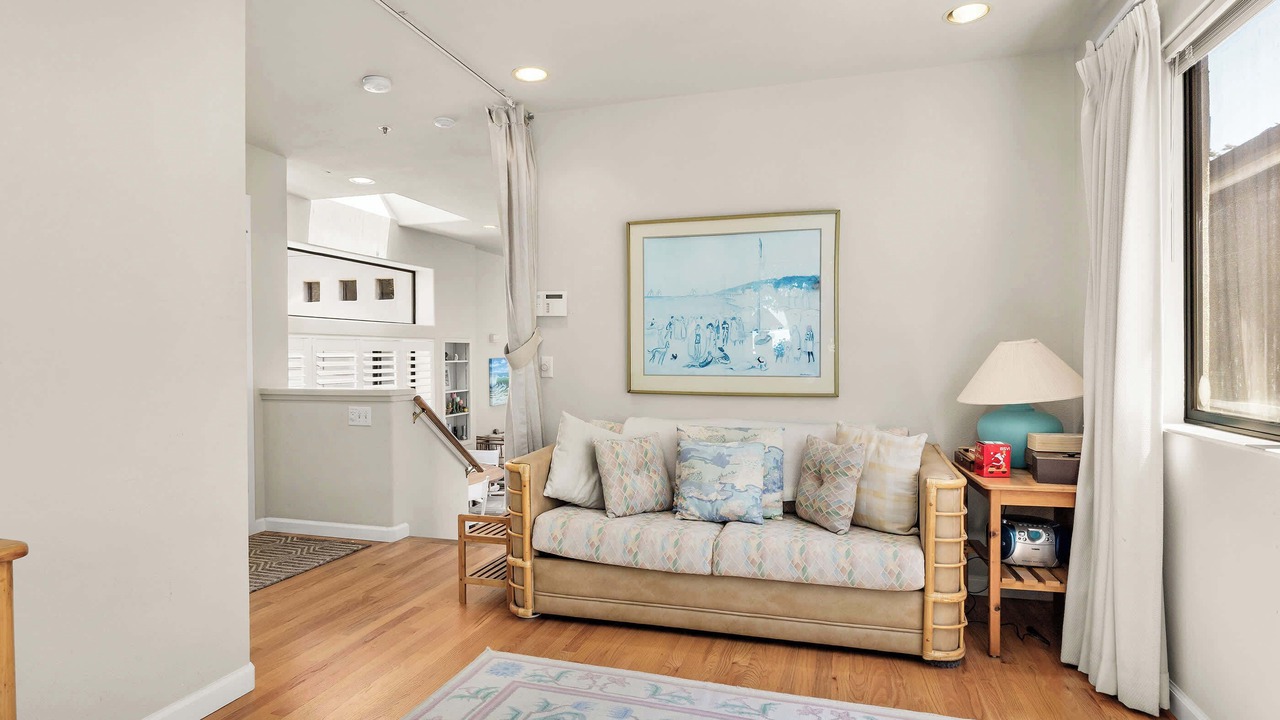 Photo of Livingroom in Seabright