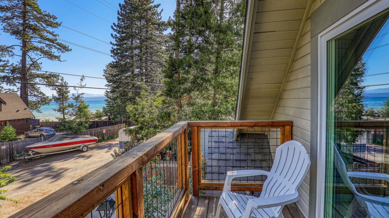 Photo of Patio Balcony in Kings Beach