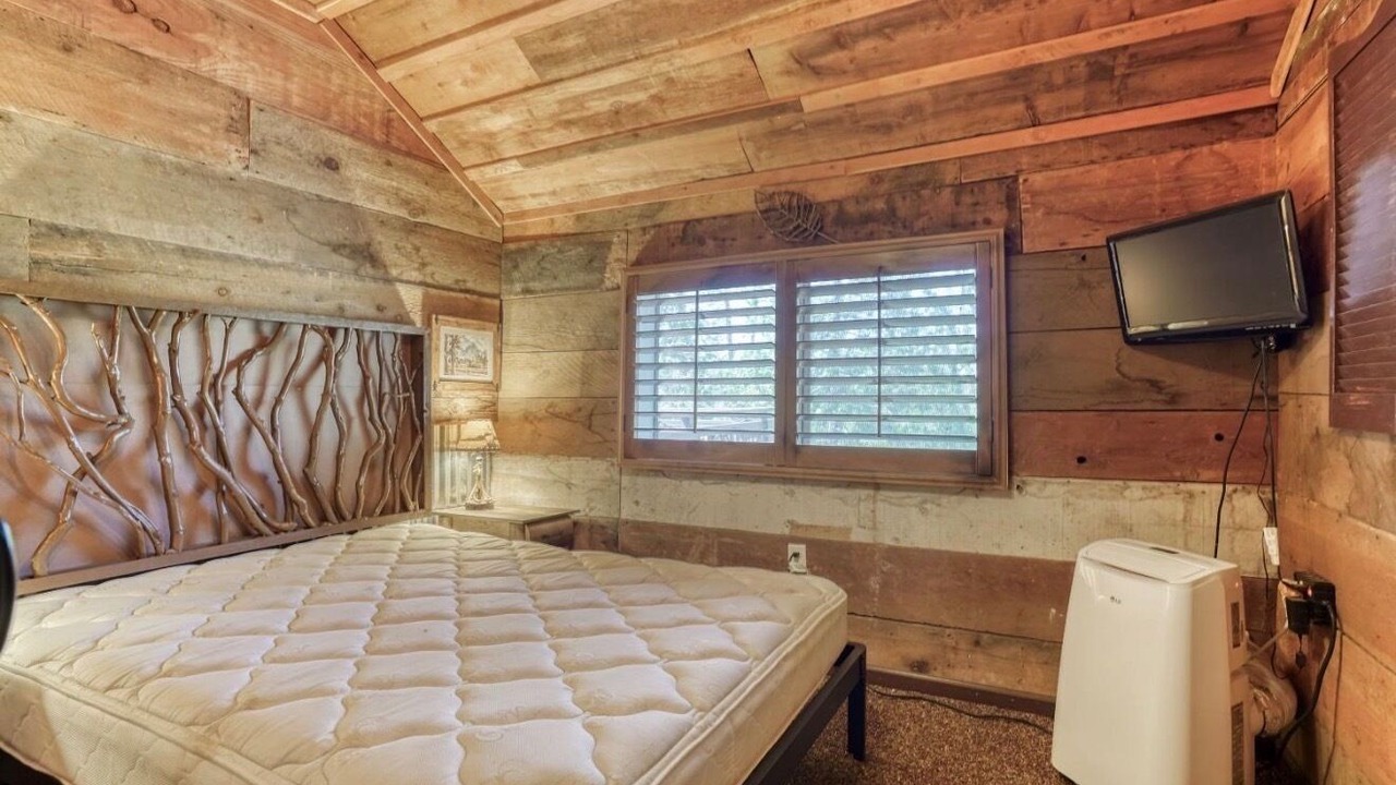 Photo of Bedroom in Big Creek
