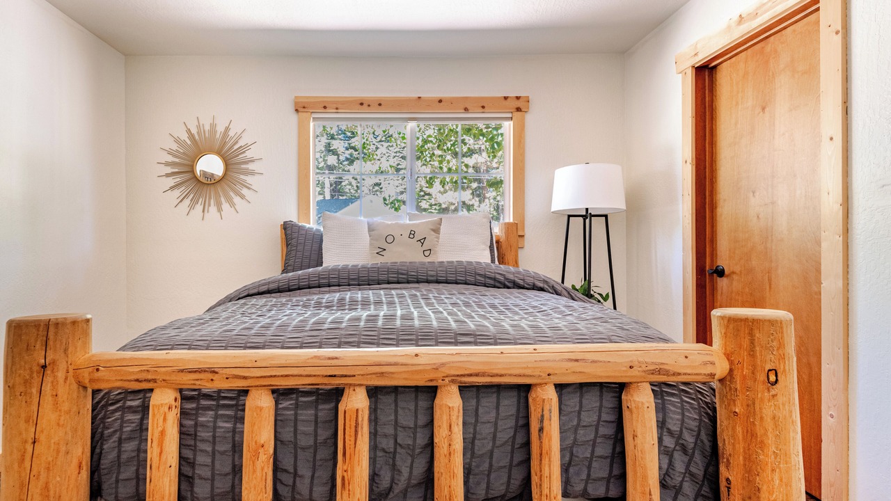 Photo of Bedroom in Tahoe Sierra Estates