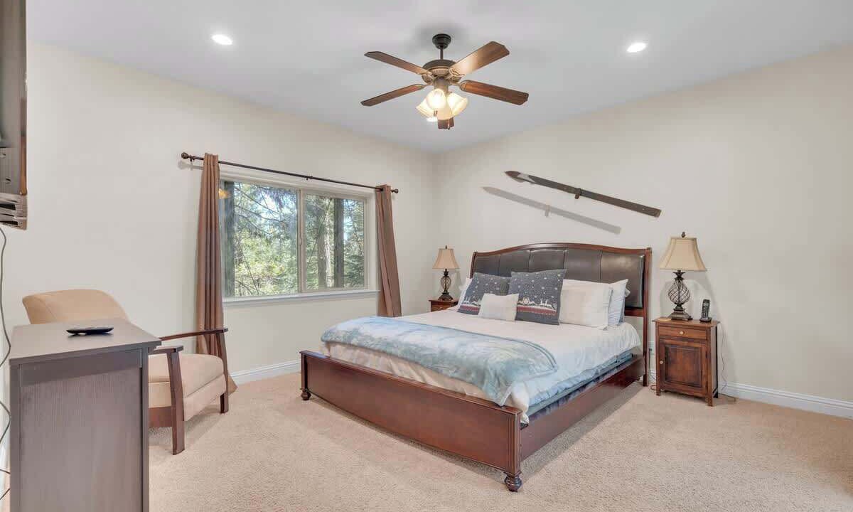 Photo of Bedroom in Shaver Lake