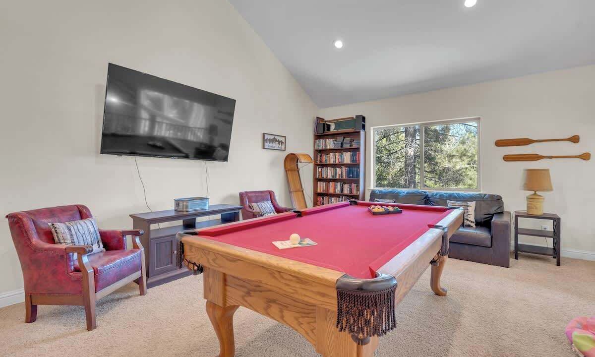 Photo of Bedroom in Shaver Lake