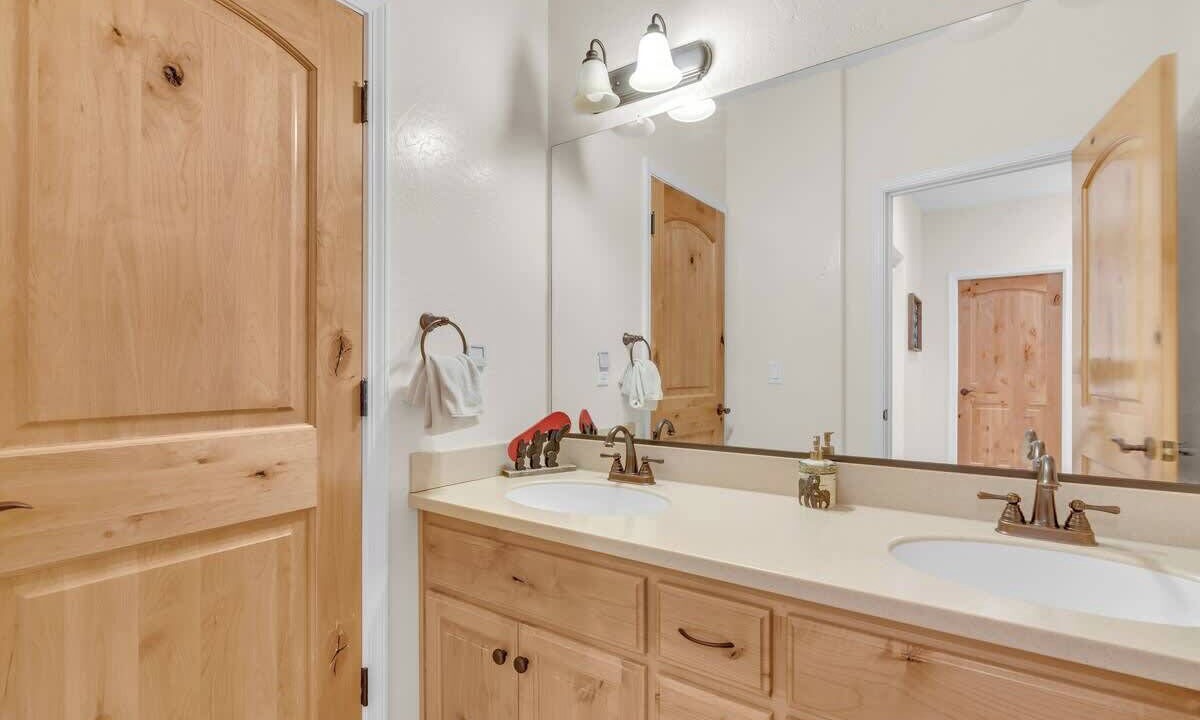 Photo of Bathroom in Shaver Lake
