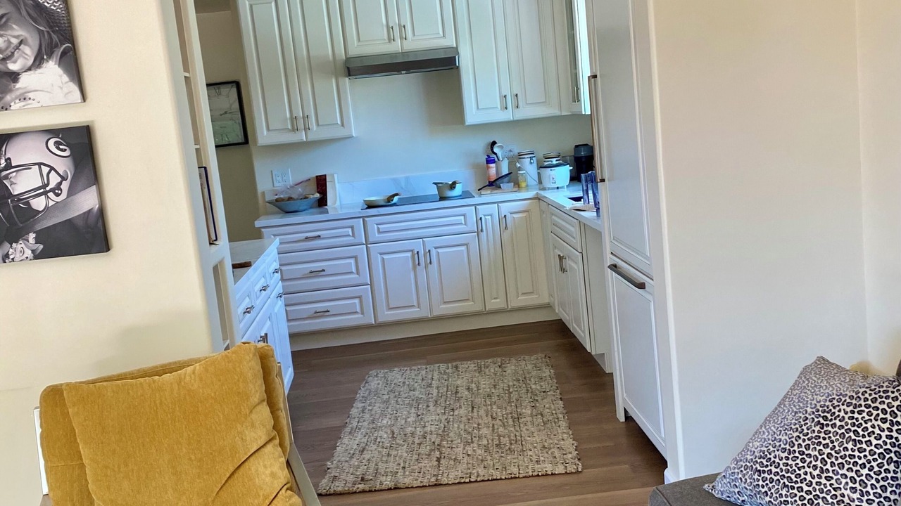 Photo of Livingroom in Old Towne