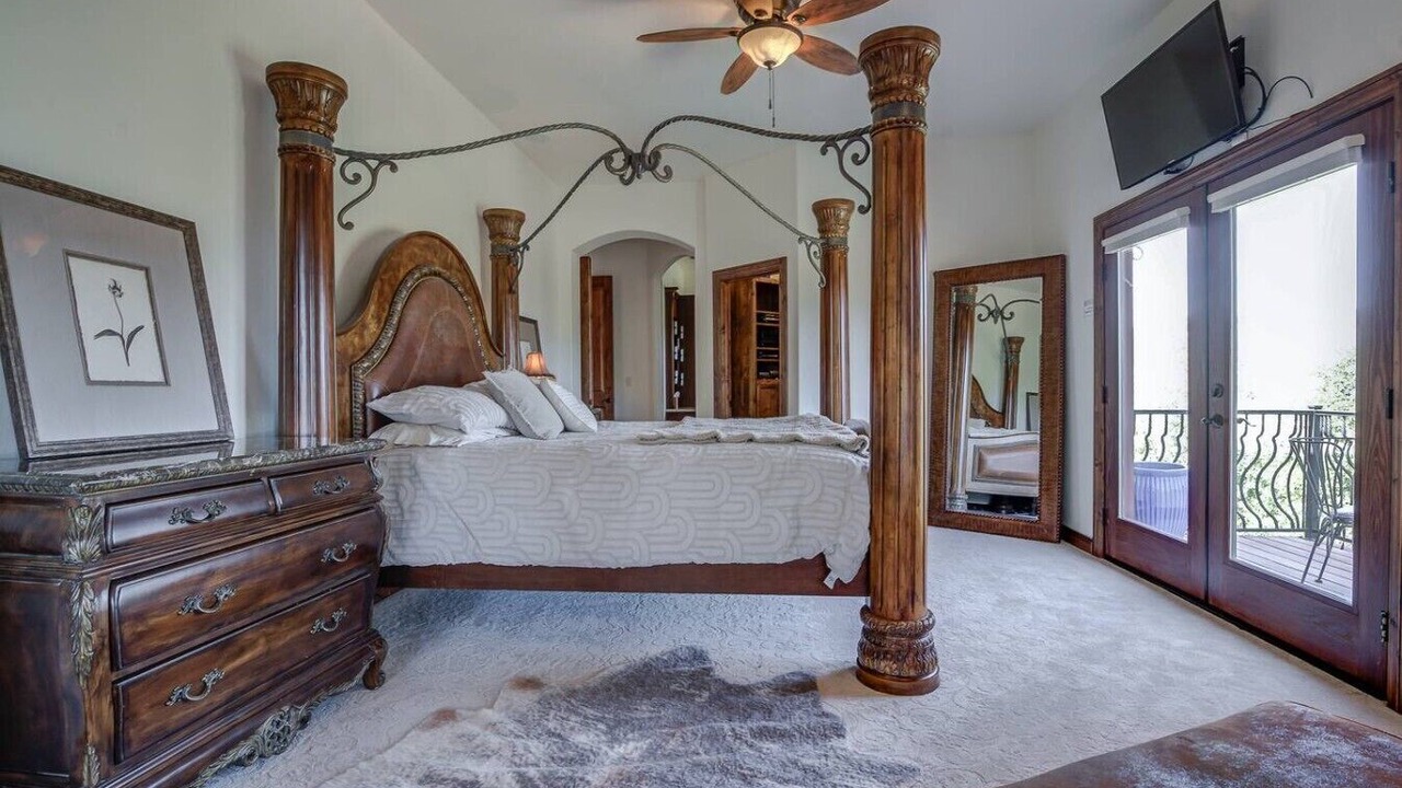 Photo of Bedroom in Redding