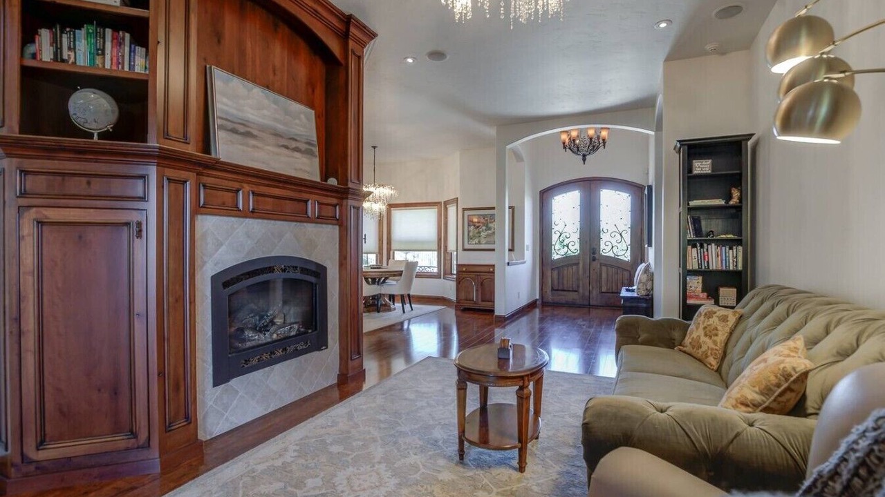 Photo of Livingroom in Redding