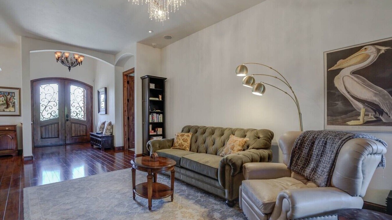 Photo of Livingroom in Redding