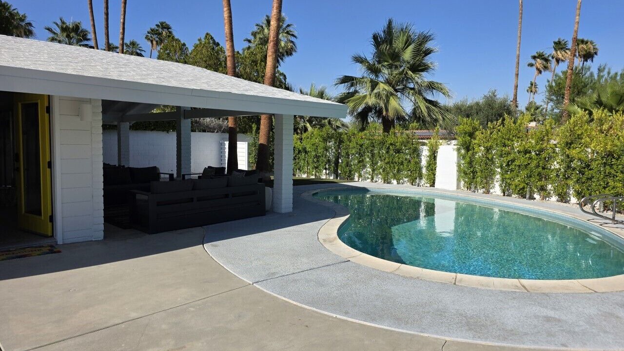 Photo of Outdoor in Warm Sands