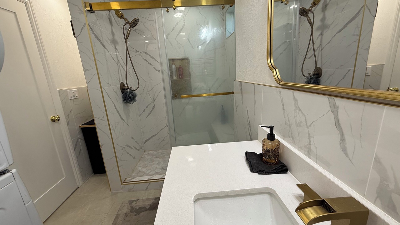 Photo of Bathroom in Estudillo Estates - Glen