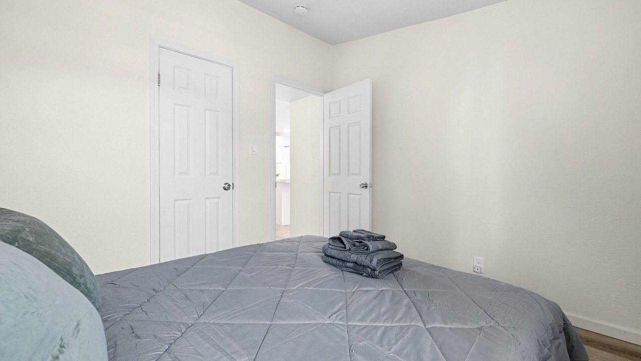 Photo of Bedroom in Tennyson - Alquire