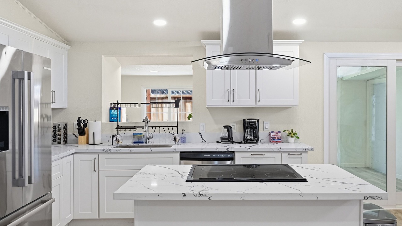 Photo of Kitchen in Tennyson - Alquire