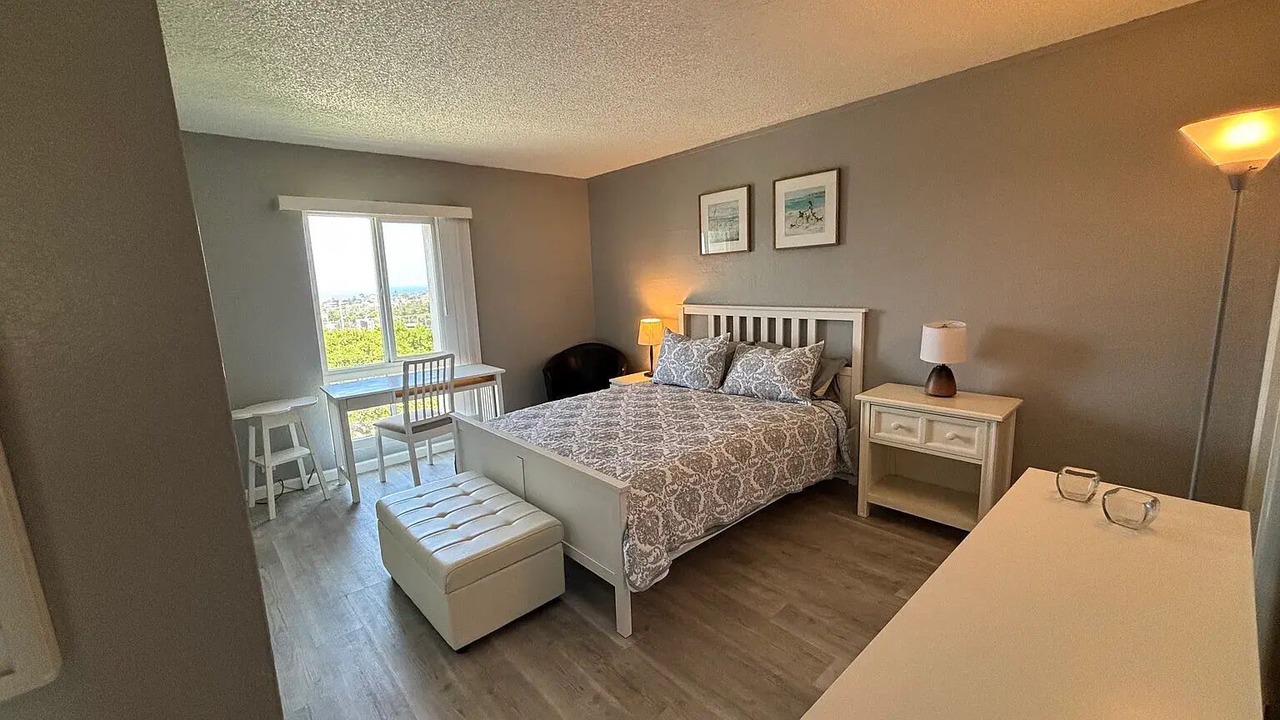 Photo of Bedroom in Monterey