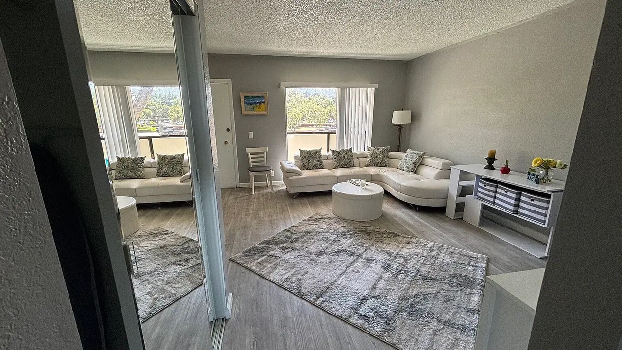 Photo of Livingroom in Monterey
