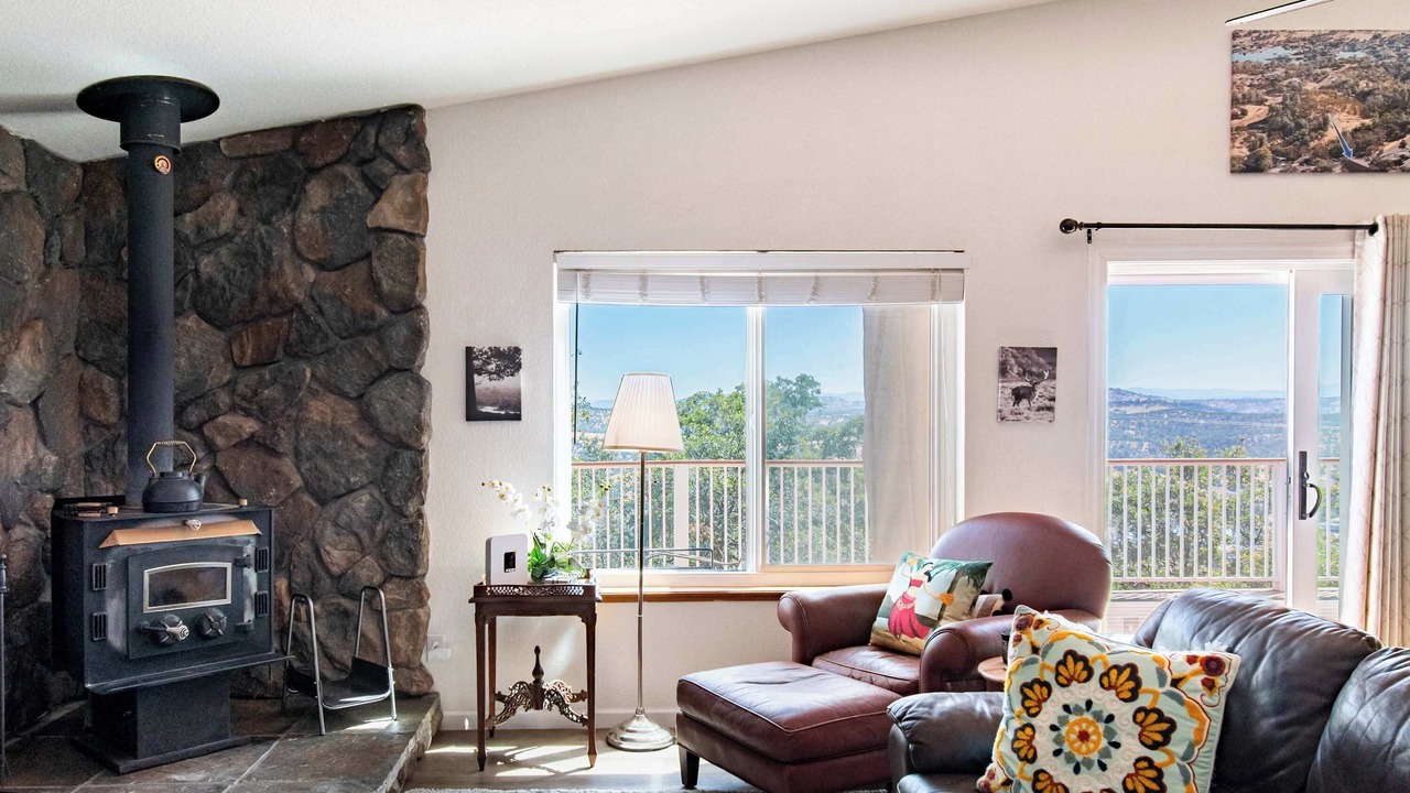 Photo of Livingroom in Copperopolis
