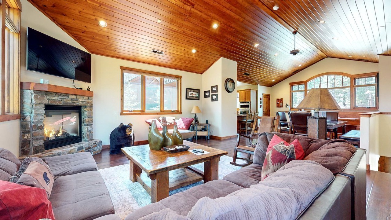 Photo of Livingroom in Mammoth Lakes