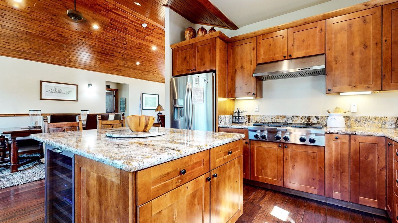Photo of Kitchen in Mammoth Lakes
