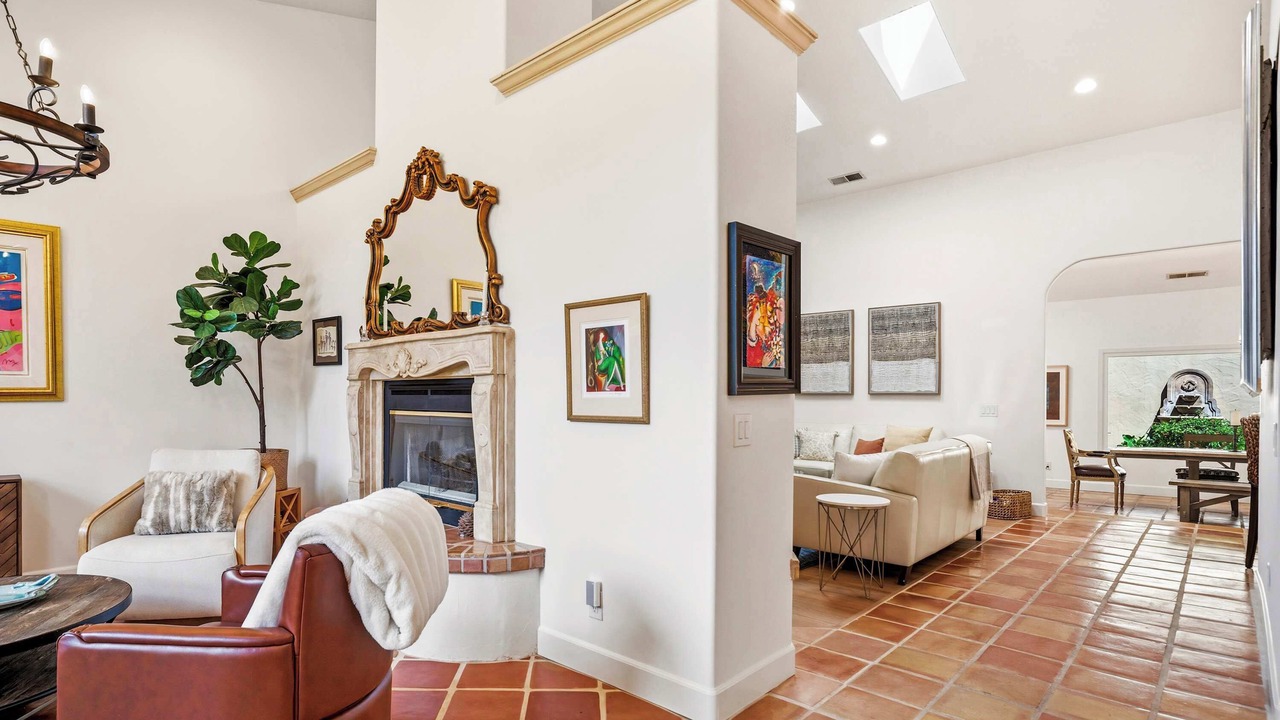 Photo of Livingroom in Carmel Valley