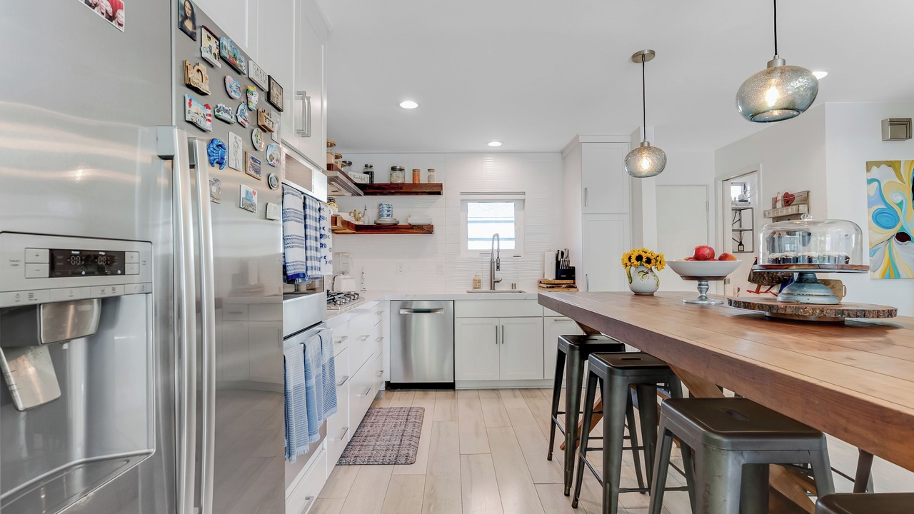 Photo of Kitchen in Central Malibu